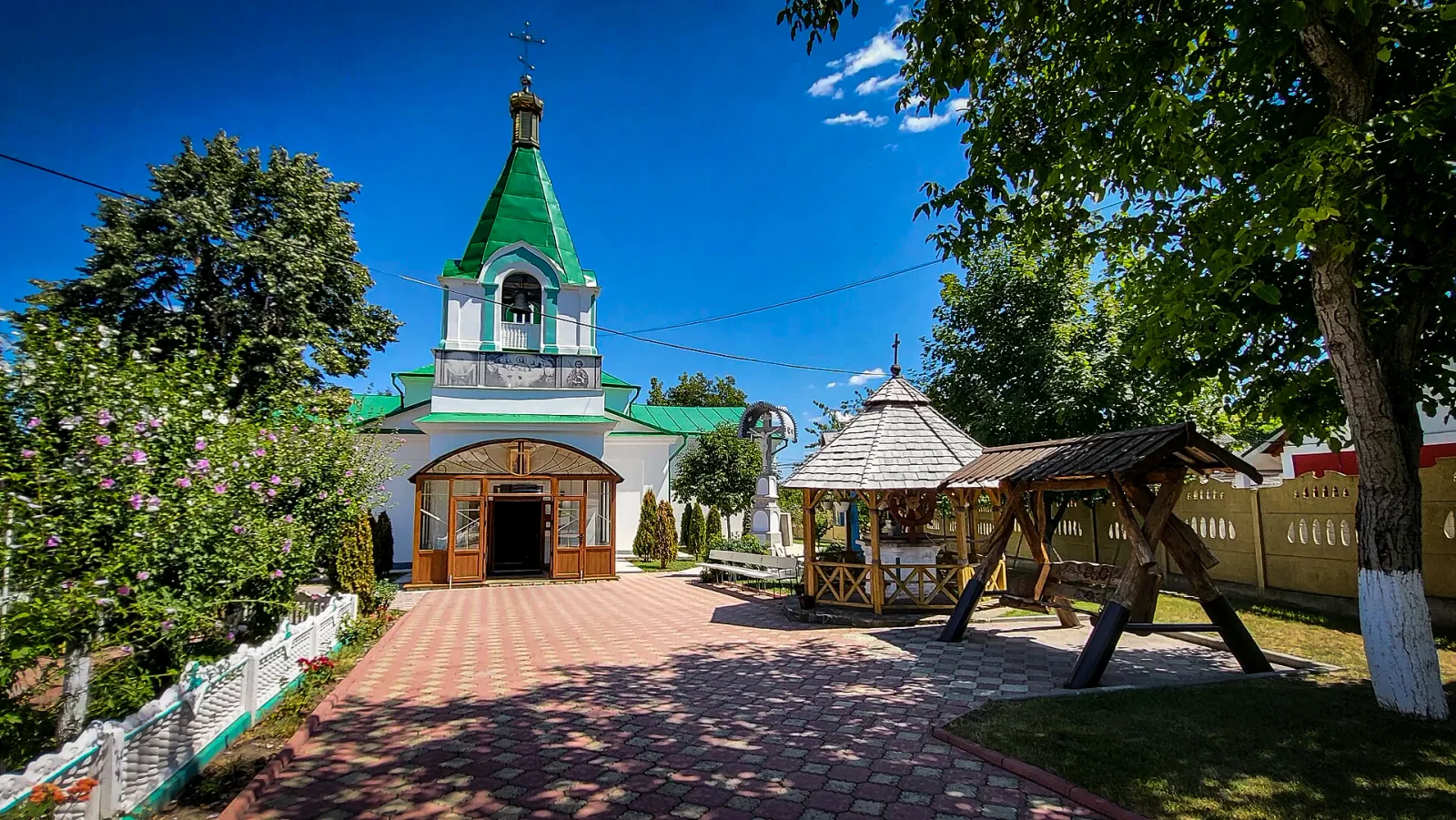 Biserica Sfântul Gheorghe din Cojușna.